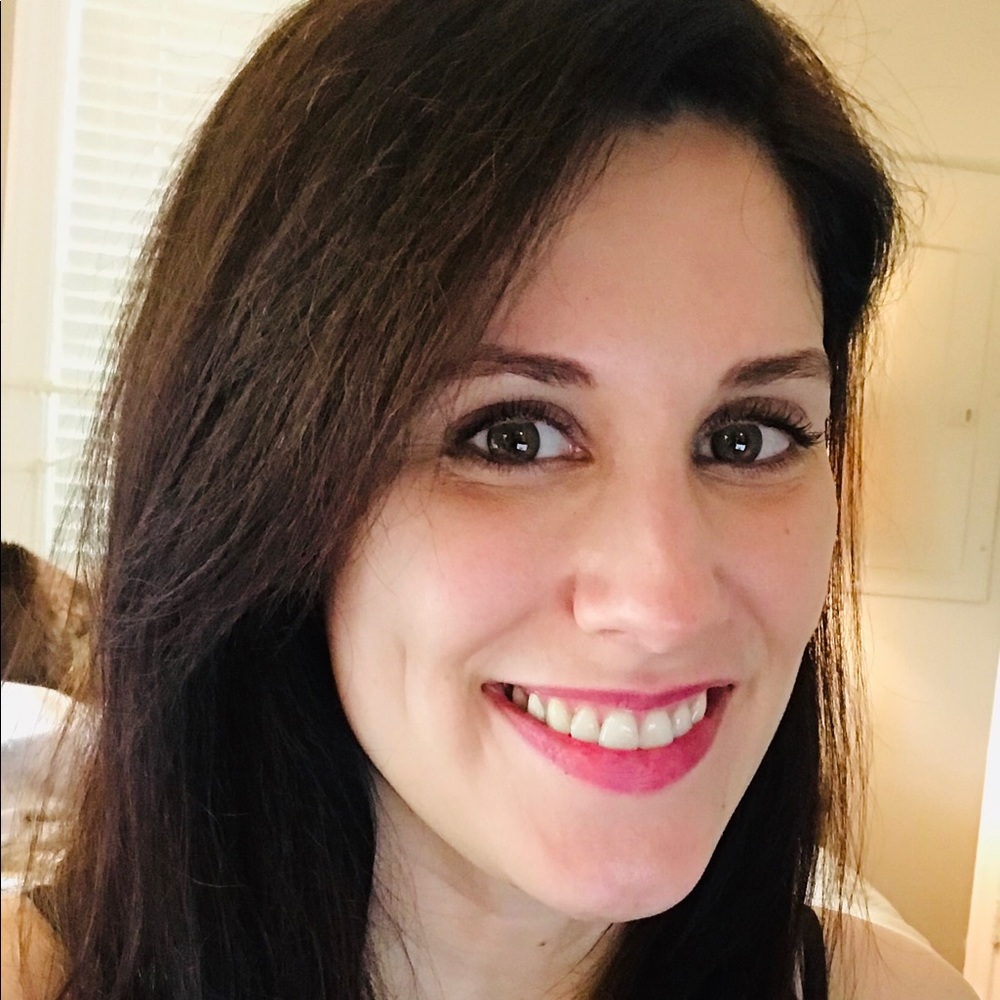 Meet your Posher, Jennifer